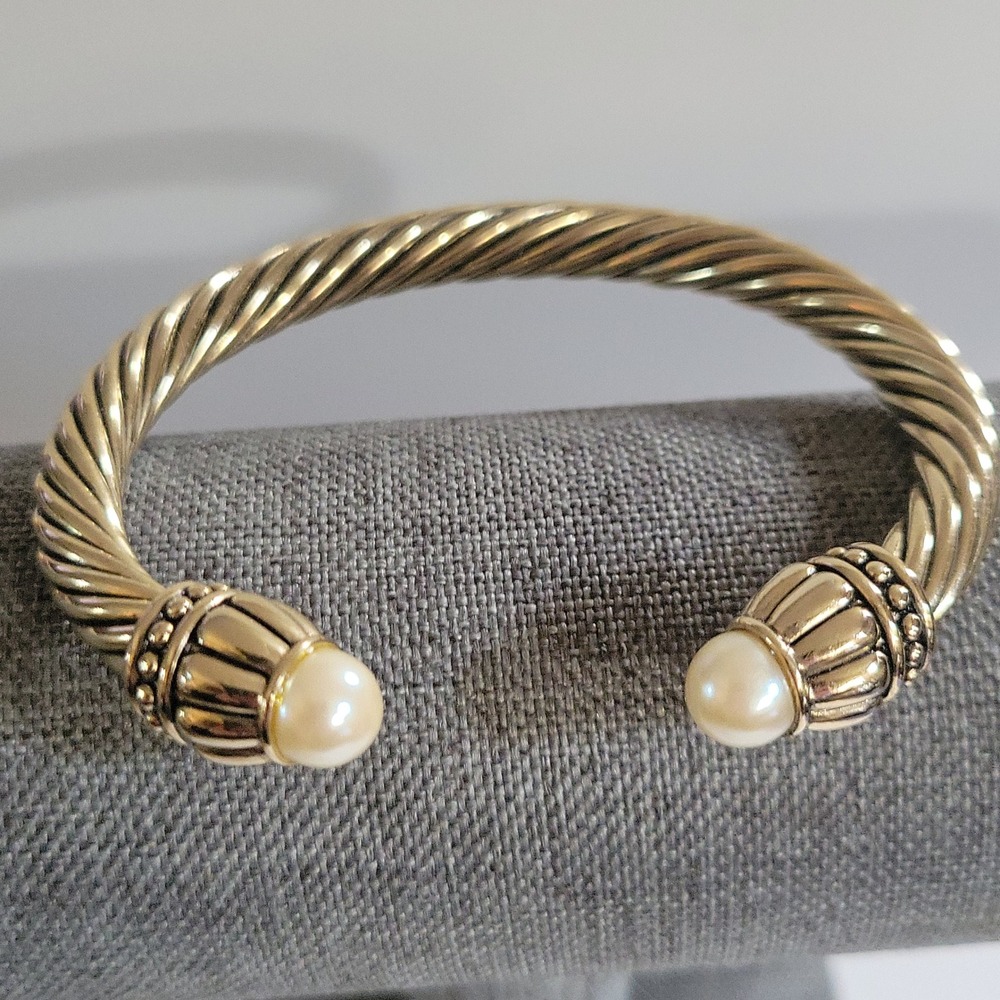 Gold Twisted Cable Cuff Bracelet Faux Pearl Accents Old Money - Picture 3 of 8